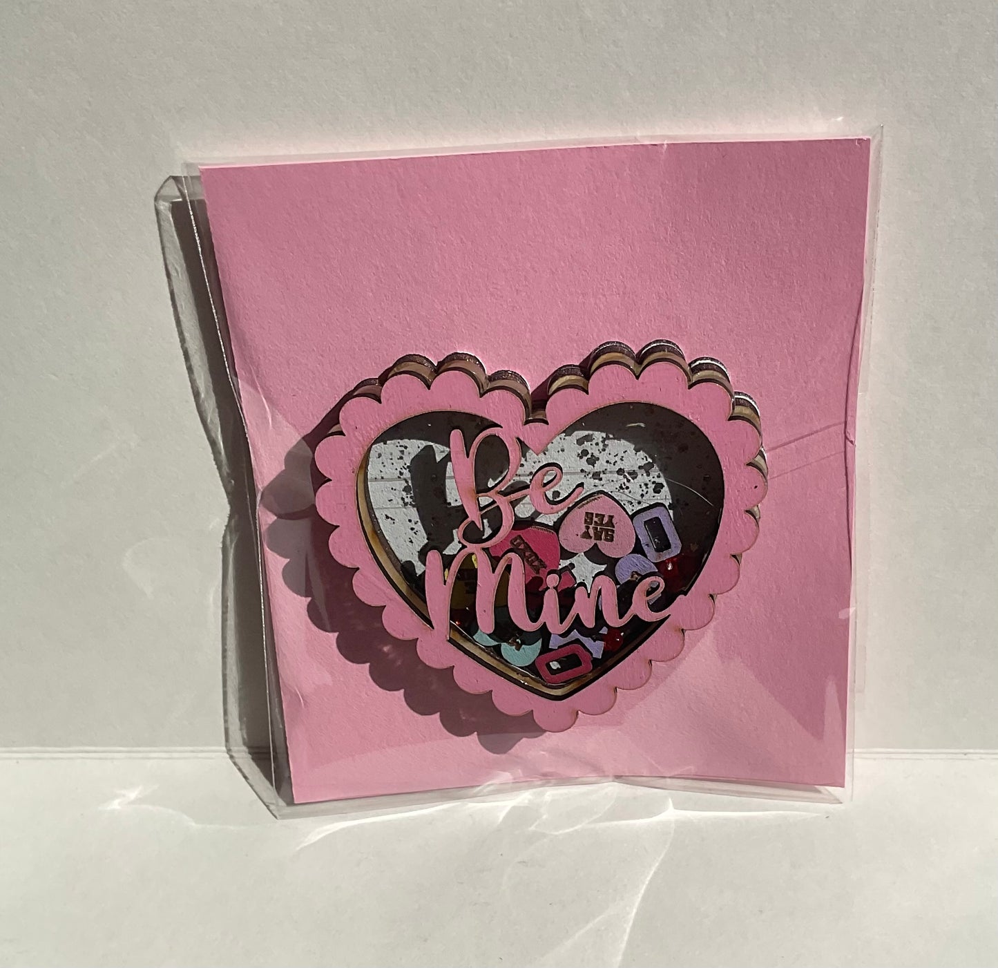 Valentine Shaker- Pink (BE MINE)