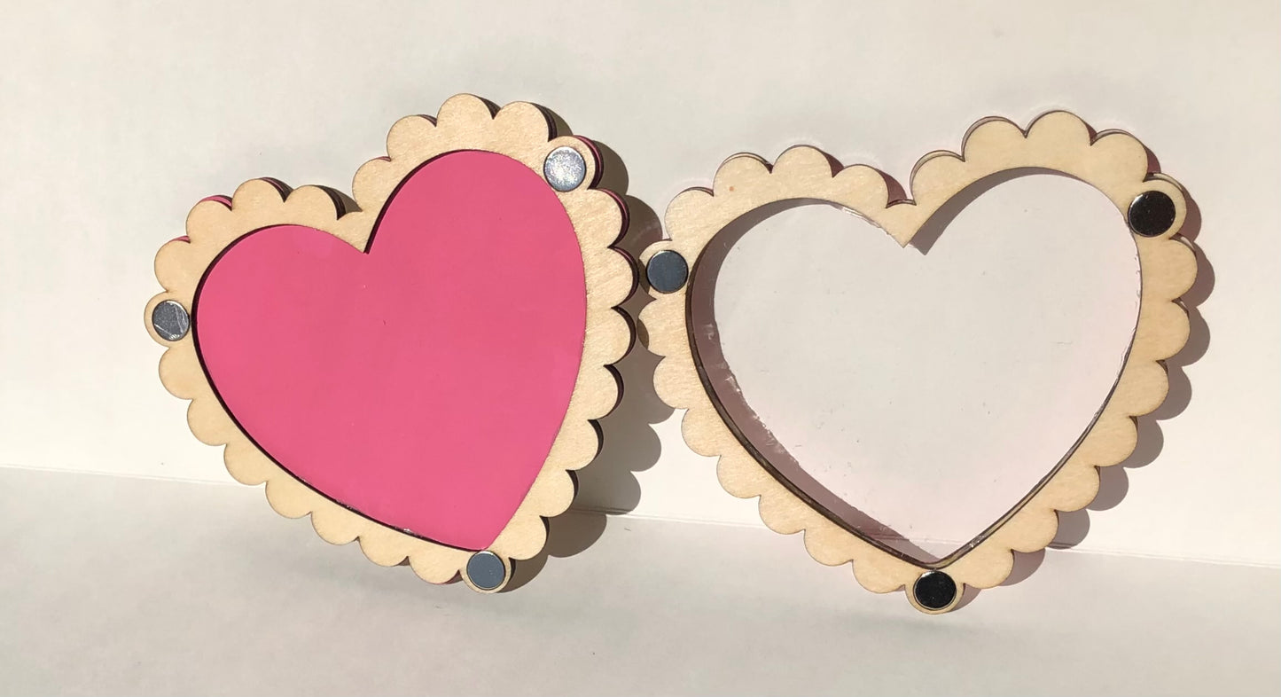 Scallop Heart Valentine’s Shaker - Dark Pink XOXO